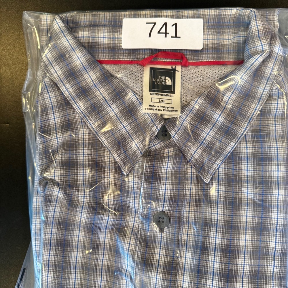 The North Face Mens Large Plaid Button Down Shirt Short Sleeve Gray Blue TB50 - Picture 8 of 8